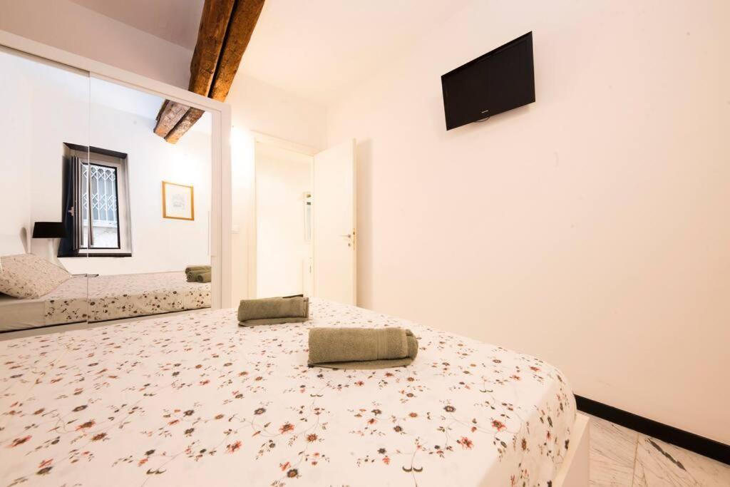 Appartamento La Citta Vecchia Gênes Extérieur photo