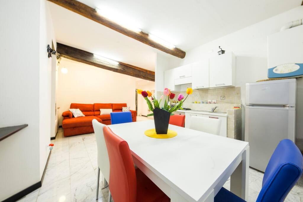 Appartamento La Citta Vecchia Gênes Extérieur photo